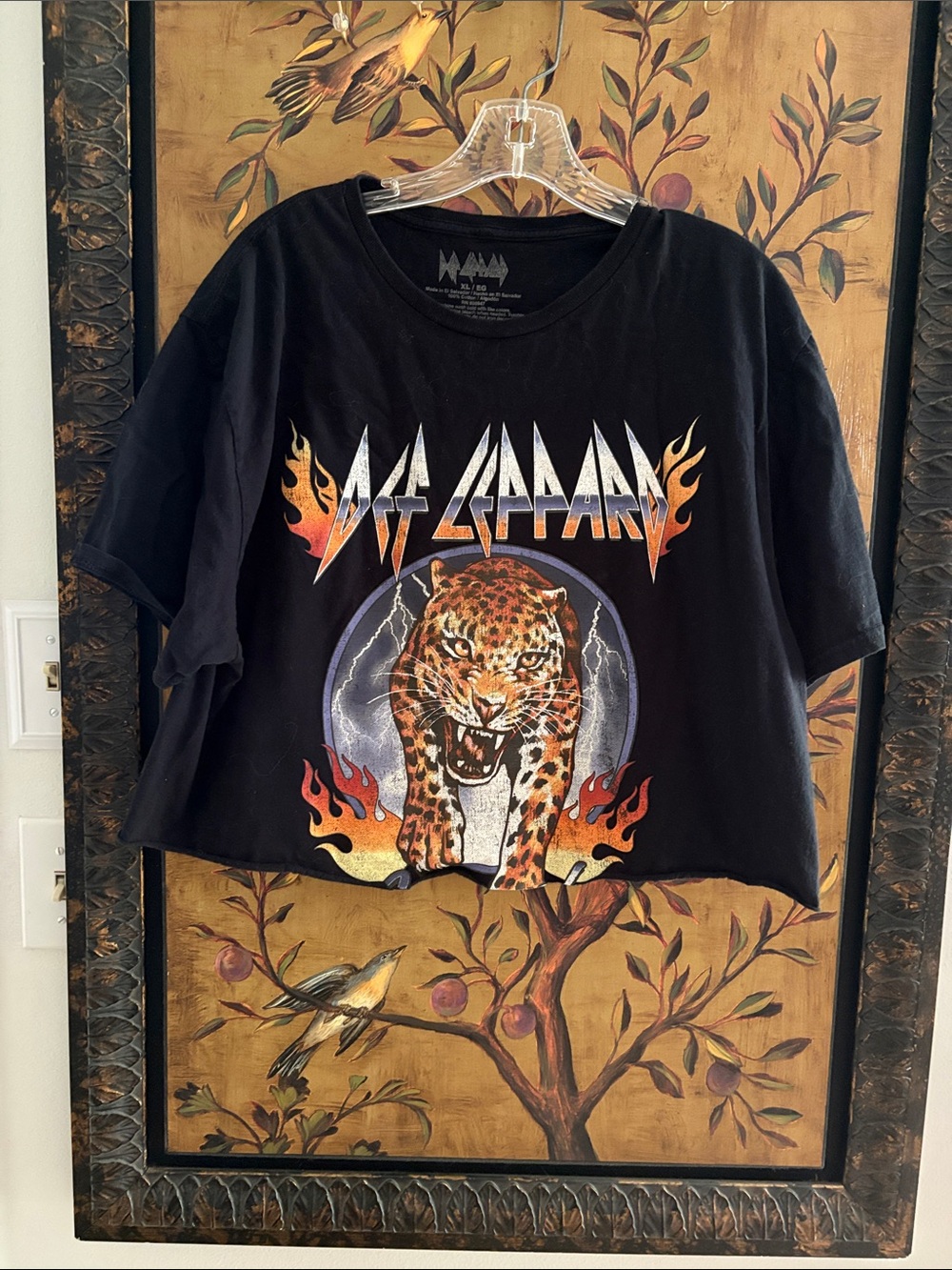 Def Leppard cropped tee